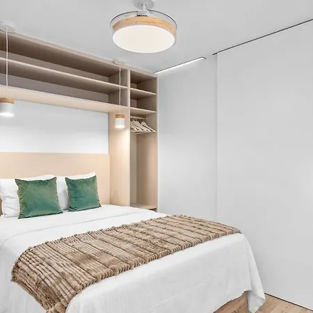 Tenerife Royal Gardens - Frontline -heated Pool Apartamento Playa de las Américas