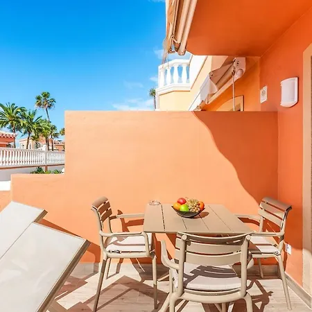 Tenerife Royal Gardens - Frontline -heated Pool Apartamento Playa de las Américas