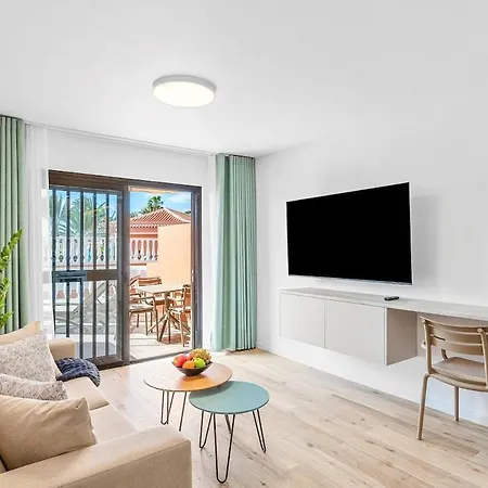 Apartamento Tenerife Royal Gardens - Frontline -heated Pool