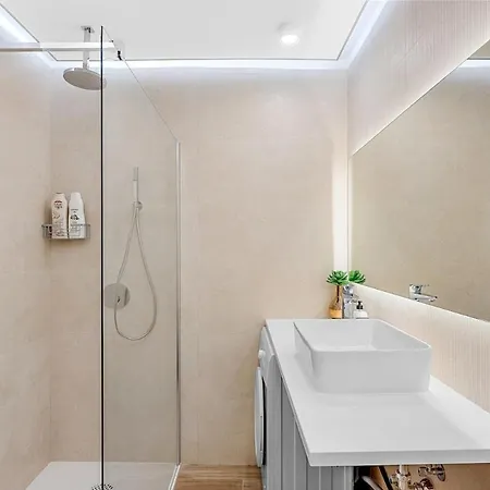 Tenerife Royal Gardens - Frontline -heated Pool Apartamento *