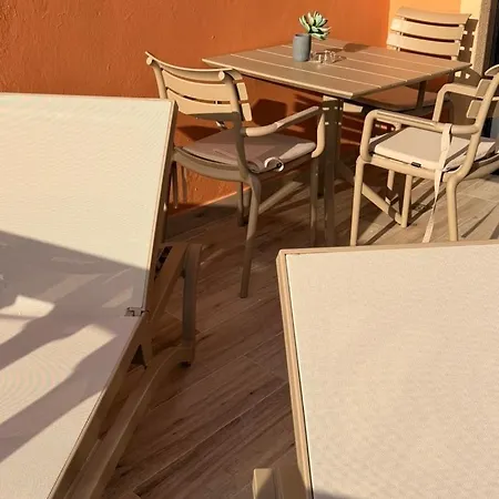 Apartamento Tenerife Royal Gardens - Frontline -heated Pool Playa de las Américas
